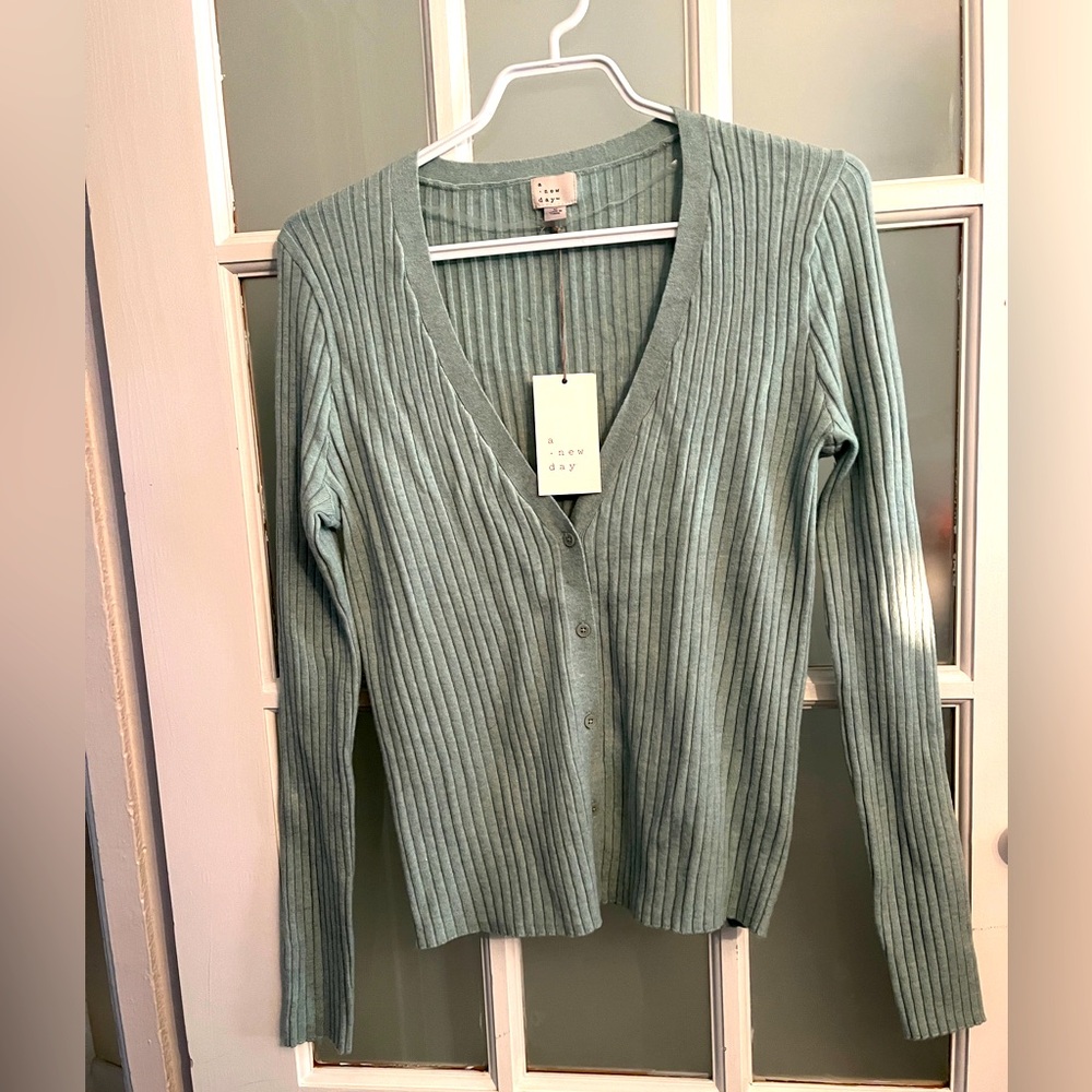 NWT women’s blue cardigan